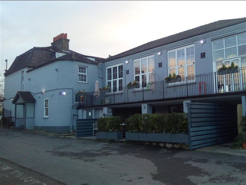 Hampton Court Hotel East Molesey Exterior photo